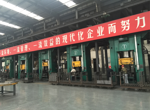 眼界大開，想不到還有這么干凈的鎂碳磚廠